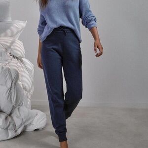 Lunya Cozy Cotton Silk Joggers Navy Blue Size large